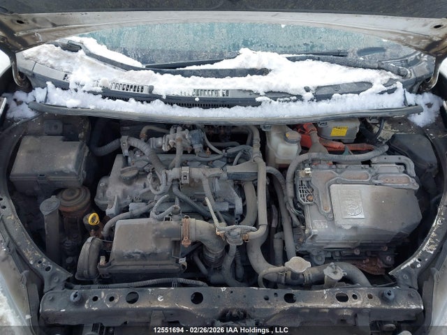 JTDKDTB38F1094525 Toyota PRIUS C