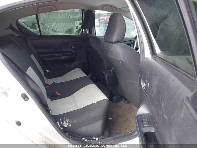 JTDKDTB38F1094525 Toyota PRIUS C