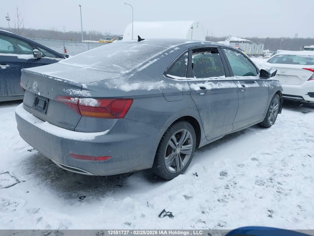 3VWE57BU1KM022926 Volkswagen JETTA SEL