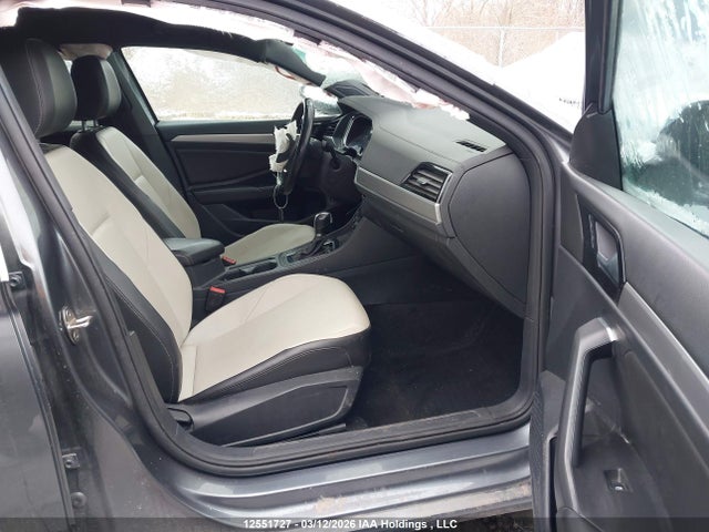 3VWE57BU1KM022926 Volkswagen JETTA SEL