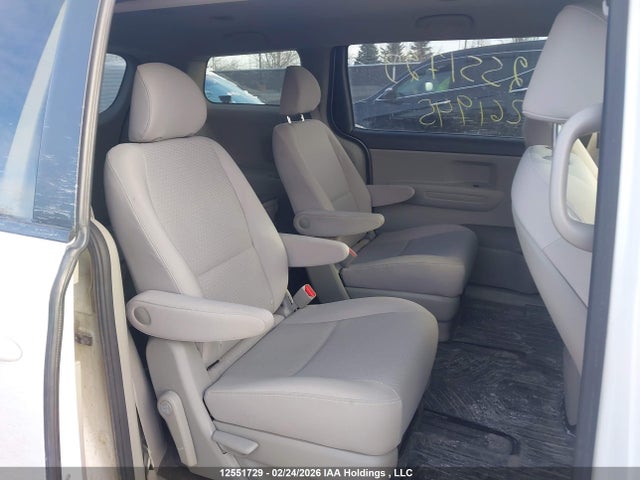 KNDMA5C10H6261945 KIA Sedona L
