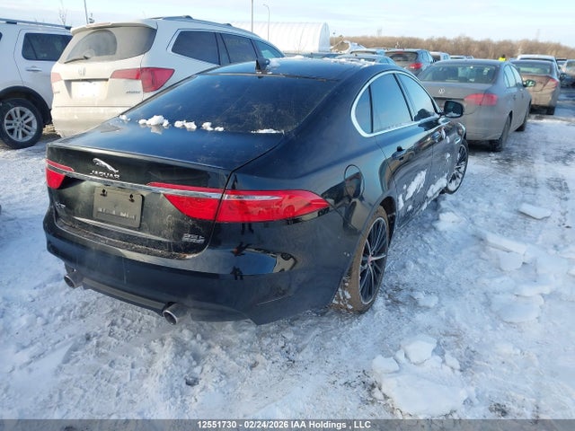 SAJBJ4BV9GCY20688 Jaguar XF PREMIUM