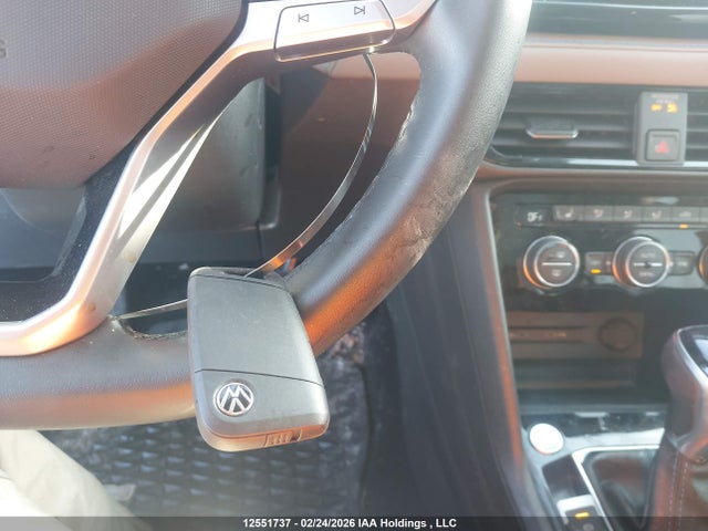 12551737 :رقم المزاد ، 3VVLX7B27RM128148 vin ، 2024 Volkswagen Taos مزاد بيع