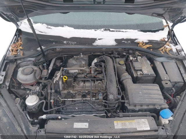 3VWG57AU2MM001032 Volkswagen Golf