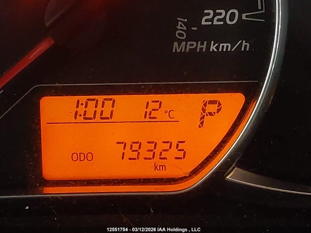 VNKKTUD36JA087806 Toyota YARIS LE