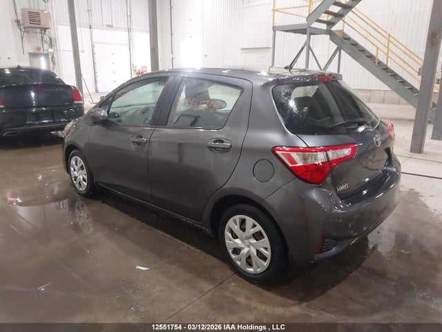VNKKTUD36JA087806 Toyota YARIS LE