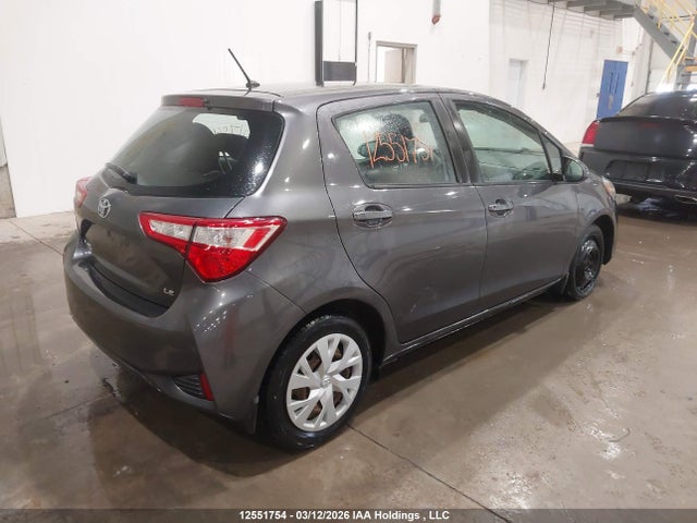 VNKKTUD36JA087806 Toyota YARIS LE