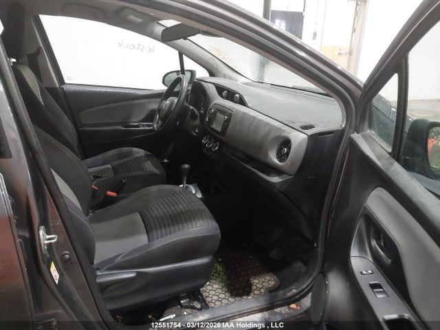VNKKTUD36JA087806 Toyota YARIS LE