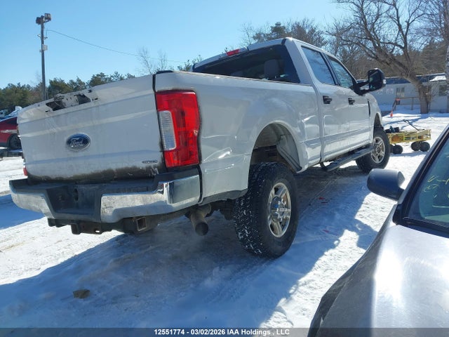 Ford F-250 Xlt 2017 1FT7W2B63HEC83230 Image 4