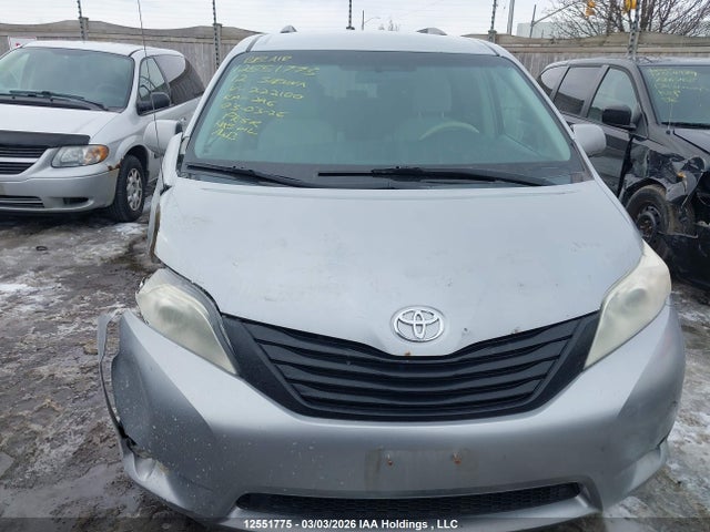 2012 Toyota Sienna მანქანა იყიდება აუქციონზე, vin: 5TDZK3DC4CS222100, აუქციონის ნომერი: 12551775