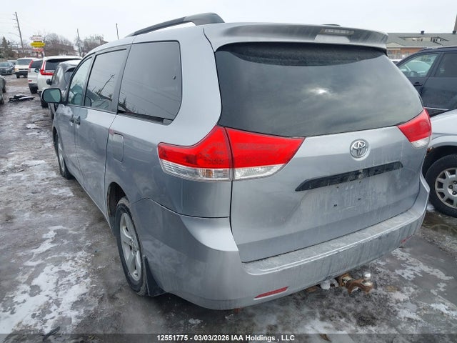 2012 Toyota Sienna მანქანა იყიდება აუქციონზე, vin: 5TDZK3DC4CS222100, აუქციონის ნომერი: 12551775