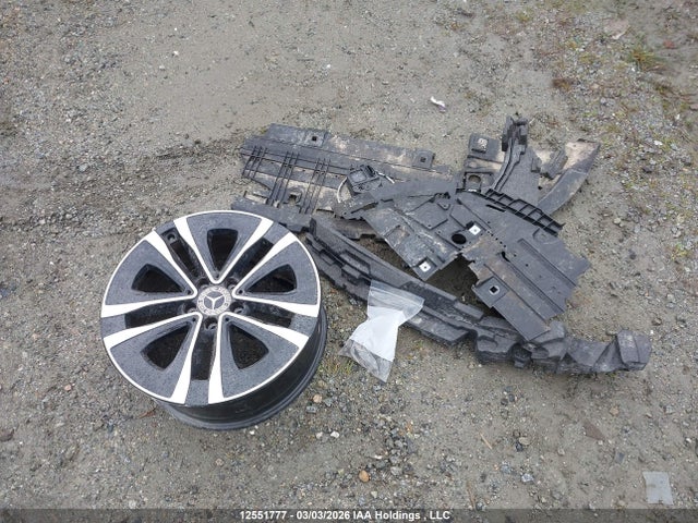W1K5J4HB8SN537405 Mercedes-Benz CLA 250 4MATIC