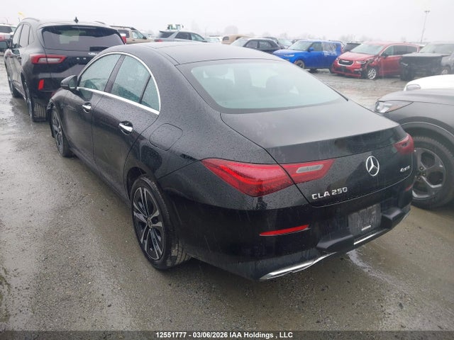 W1K5J4HB8SN537405 Mercedes-Benz CLA 250 4MATIC