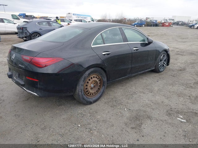 W1K5J4HB8SN537405 Mercedes-Benz CLA 250 4MATIC