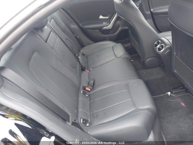 W1K5J4HB8SN537405 Mercedes-Benz CLA 250 4MATIC