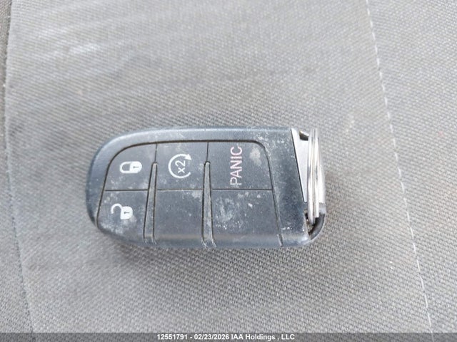 12551791 :رقم المزاد ، 1C6RR7LT6NS243391 vin ، 2022 Ram 1500 Classic Slt مزاد بيع