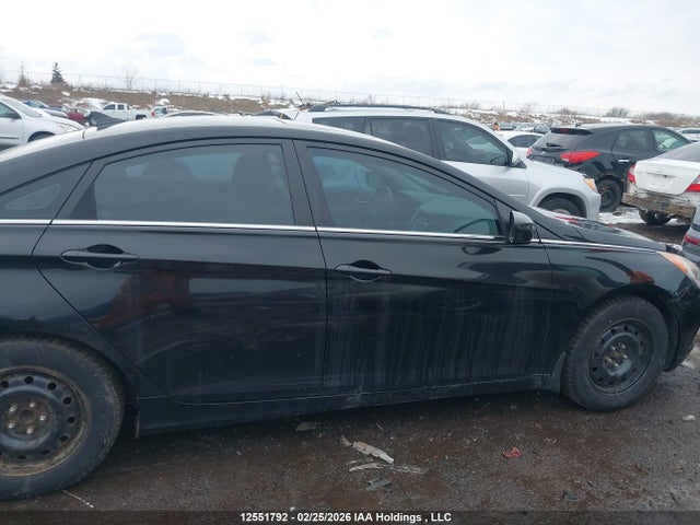 2011 Hyundai Sonata მანქანა იყიდება აუქციონზე, vin: 5NPEB4AC1BH136613, აუქციონის ნომერი: 12551792