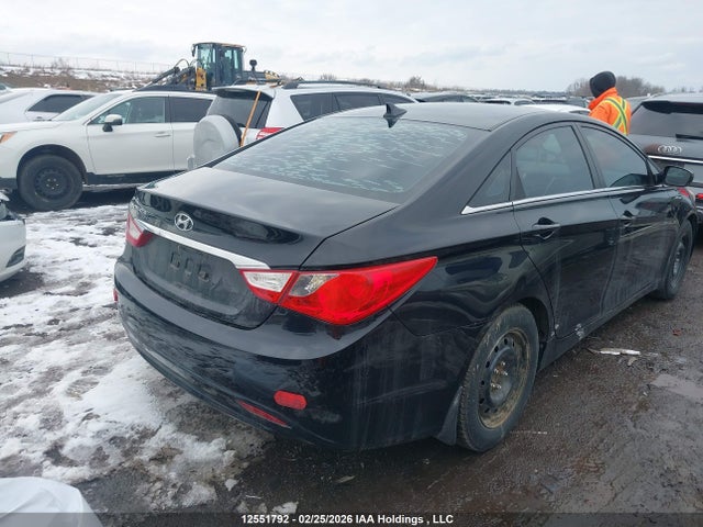 2011 Hyundai Sonata მანქანა იყიდება აუქციონზე, vin: 5NPEB4AC1BH136613, აუქციონის ნომერი: 12551792