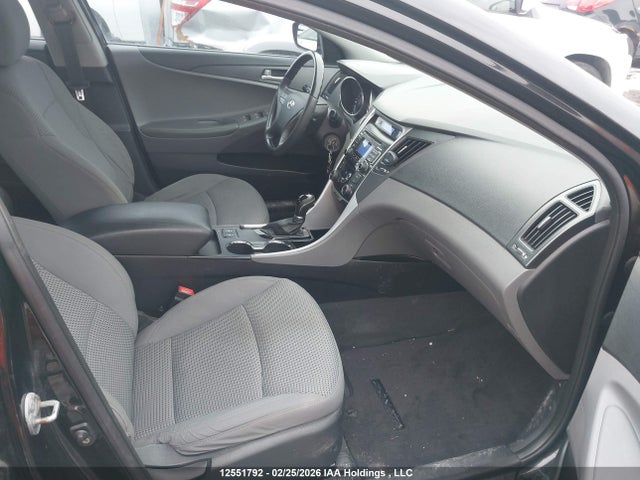 2011 Hyundai Sonata მანქანა იყიდება აუქციონზე, vin: 5NPEB4AC1BH136613, აუქციონის ნომერი: 12551792