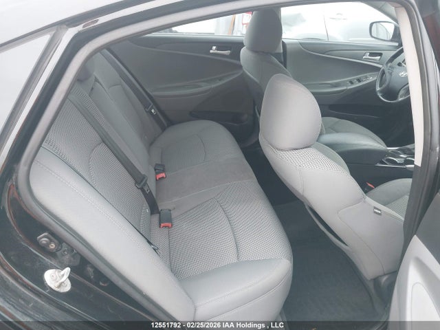 2011 Hyundai Sonata მანქანა იყიდება აუქციონზე, vin: 5NPEB4AC1BH136613, აუქციონის ნომერი: 12551792
