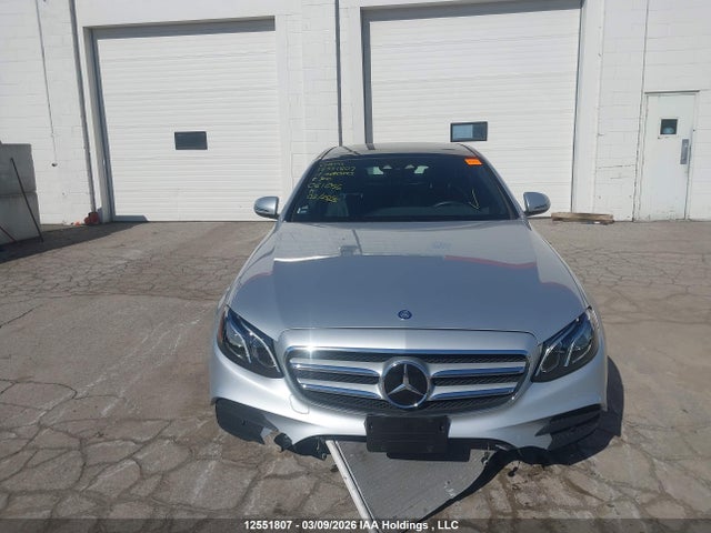 WDDZF4KB1HA061056 Mercedes-Benz E 300 4matic