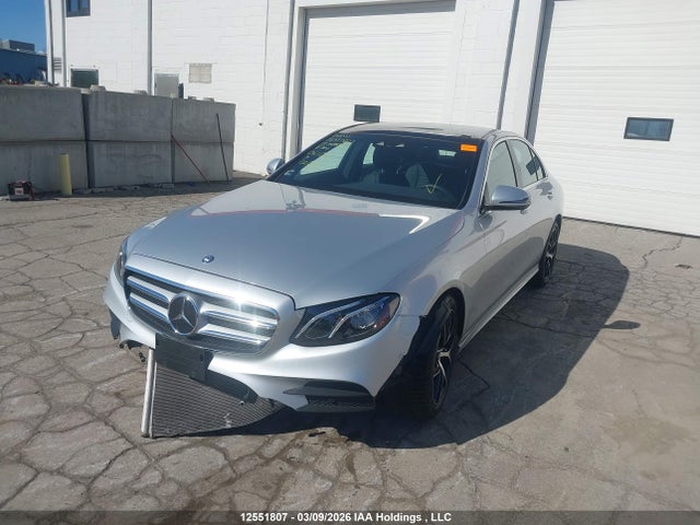 WDDZF4KB1HA061056 Mercedes-Benz E 300 4matic
