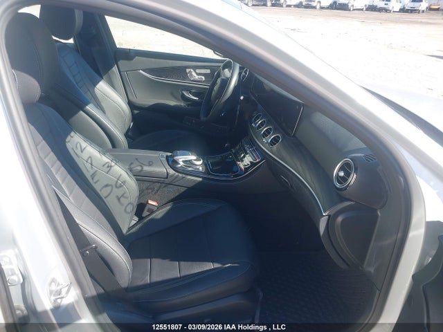 WDDZF4KB1HA061056 Mercedes-Benz E 300 4matic