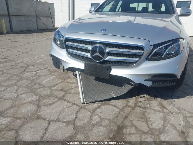 WDDZF4KB1HA061056 Mercedes-Benz E 300 4matic