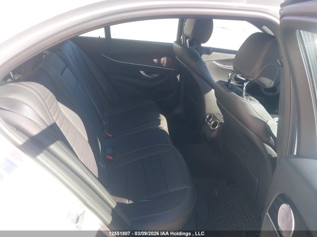 WDDZF4KB1HA061056 Mercedes-Benz E 300 4matic