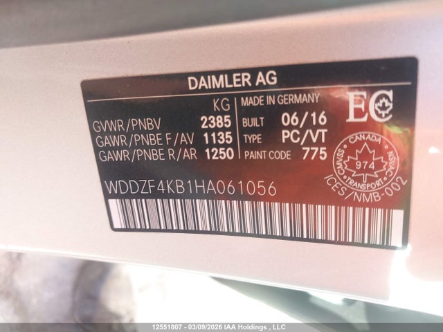 WDDZF4KB1HA061056 Mercedes-Benz E 300 4matic