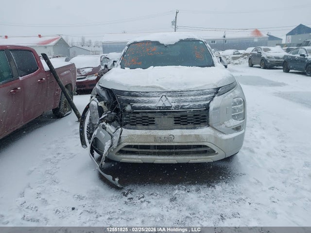12551825 :رقم المزاد ، JA4J4VA85PZ616657 vin ، 2023 Mitsubishi Outlander Sel/sel Black Edition/sel Touring/sel Premium/40th Anniversary مزاد بيع