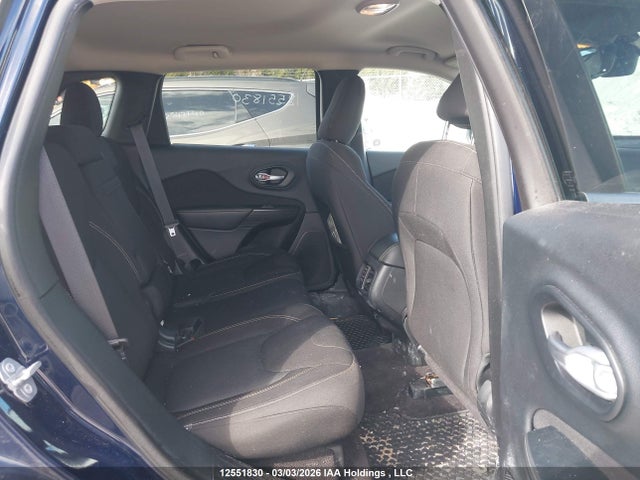 1C4PJMCS1GW288781 Jeep Cherokee North
