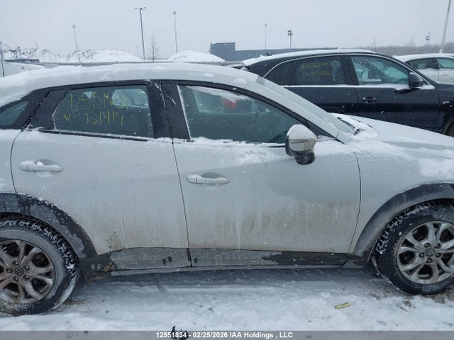 JM1DKFC79G0131414 Mazda Cx-3 Gs
