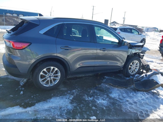 1FMCU9H6XMUA88127 Ford ESCAPE SEL