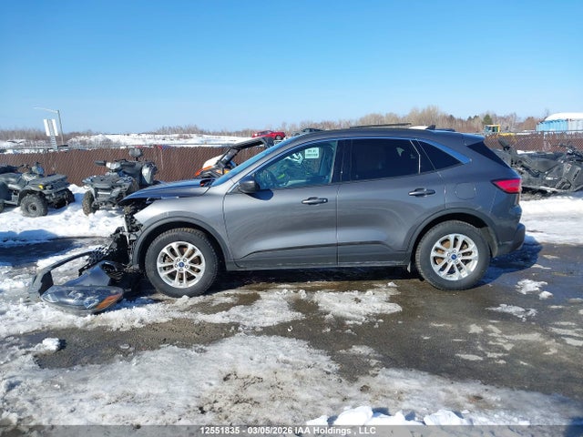 1FMCU9H6XMUA88127 Ford ESCAPE SEL