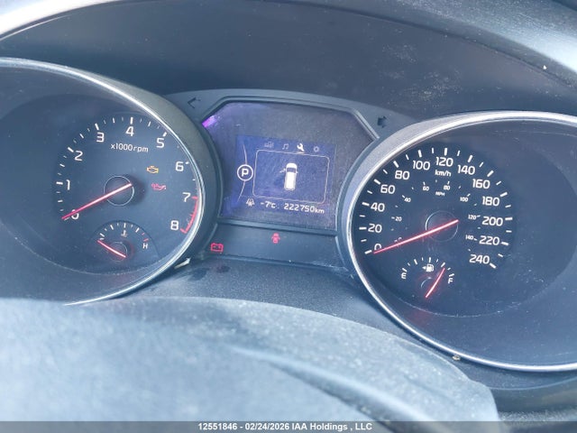 KNDMB5C14J6357113 KIA SEDONA LX