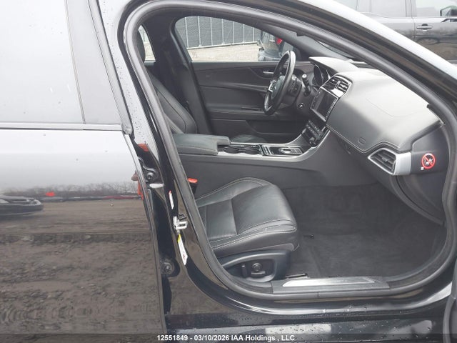 SAJAL4BN6HA975461 Jaguar Xe 2.0l Diesel R-sport