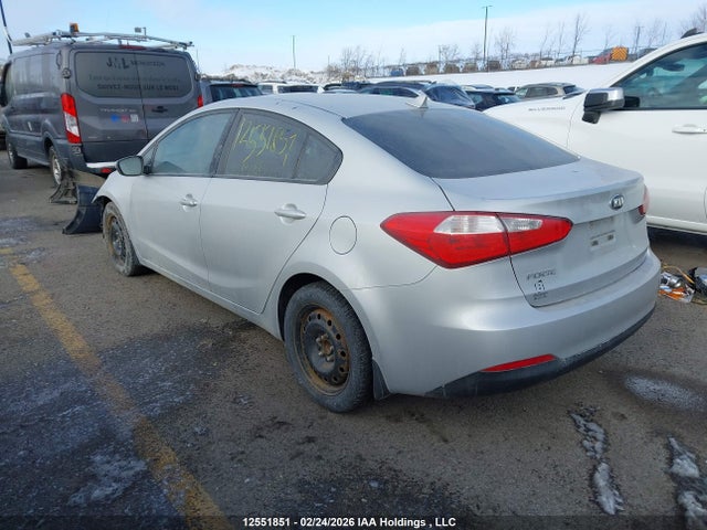 KNAFX4A63G5497815 KIA Forte