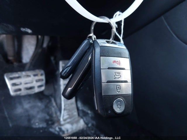 KNDPRCA60H7070724 KIA Sportage Sx