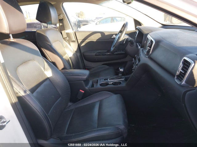 KNDPRCA60H7070724 KIA Sportage Sx
