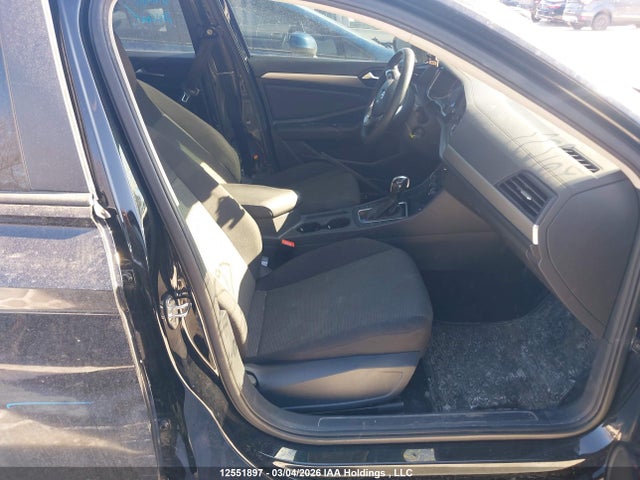 2019 Volkswagen Jetta 1.4 Tsi Comfortline მანქანა იყიდება აუქციონზე, vin: 3VWC57BU5KM261533, აუქციონის ნომერი: 12551897