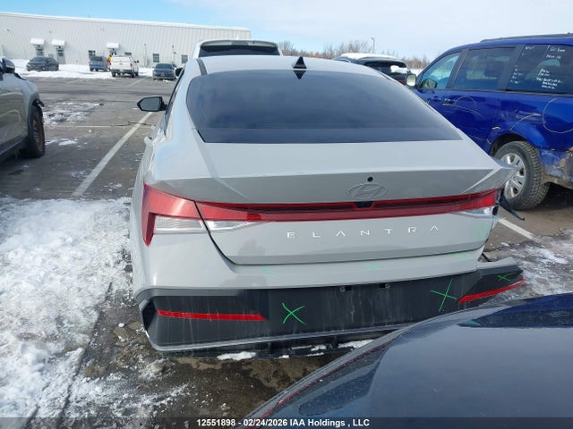 KMHLM4DG8SU969553 Hyundai Elantra Preferred With Tech Package