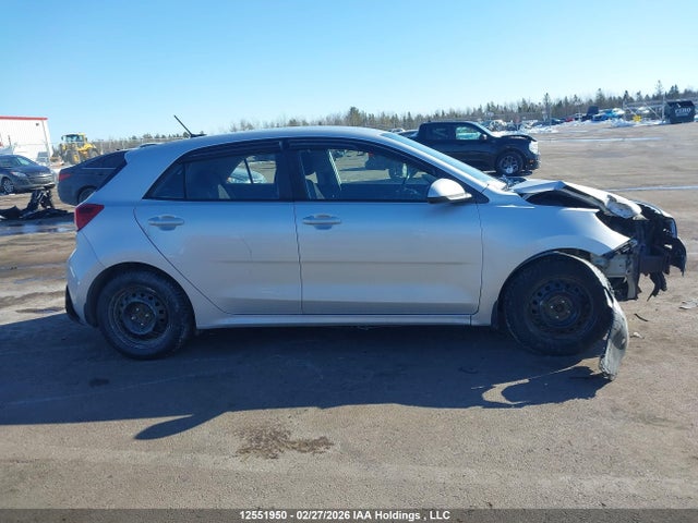 3KPA25AB2JE022263 KIA RIO LX/S