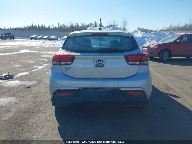 3KPA25AB2JE022263 KIA RIO LX/S