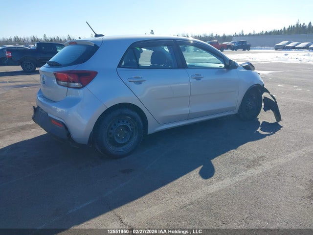 3KPA25AB2JE022263 KIA RIO LX/S