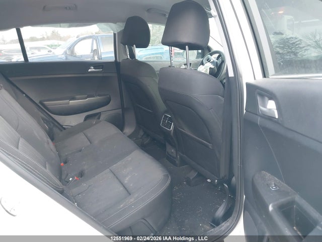 KNDPMCAC0L7819602 KIA Sportage Lx