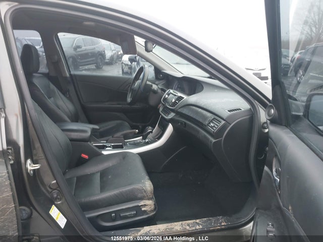 12551975 :رقم المزاد ، 1HGCR2F81FA803237 vin ، 2015 Honda Accord Ex-l مزاد بيع