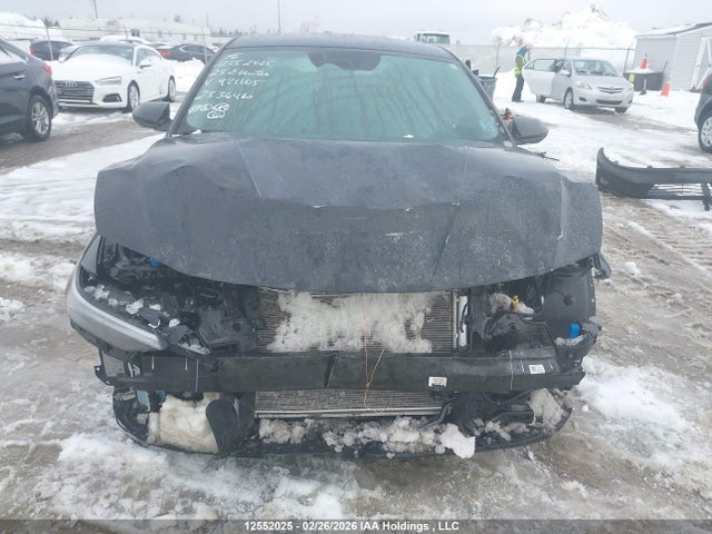 KMHLM4DG5SU921105 Hyundai Elantra Preferred