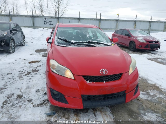 12552031 :رقم المزاد ، 2T1KE4EE2AC041498 vin ، 2010 Toyota Matrix Xr مزاد بيع
