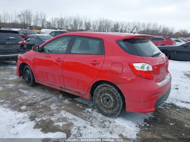 12552031 :رقم المزاد ، 2T1KE4EE2AC041498 vin ، 2010 Toyota Matrix Xr مزاد بيع